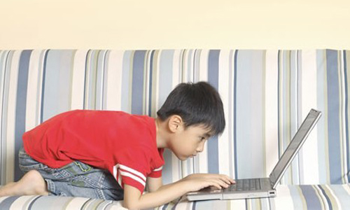 爱玩游戏的哥哥作文