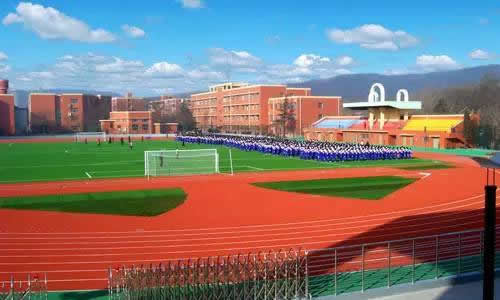 我向往这样一所中学450_我向往这样一所中学200_我向往这样一所中学